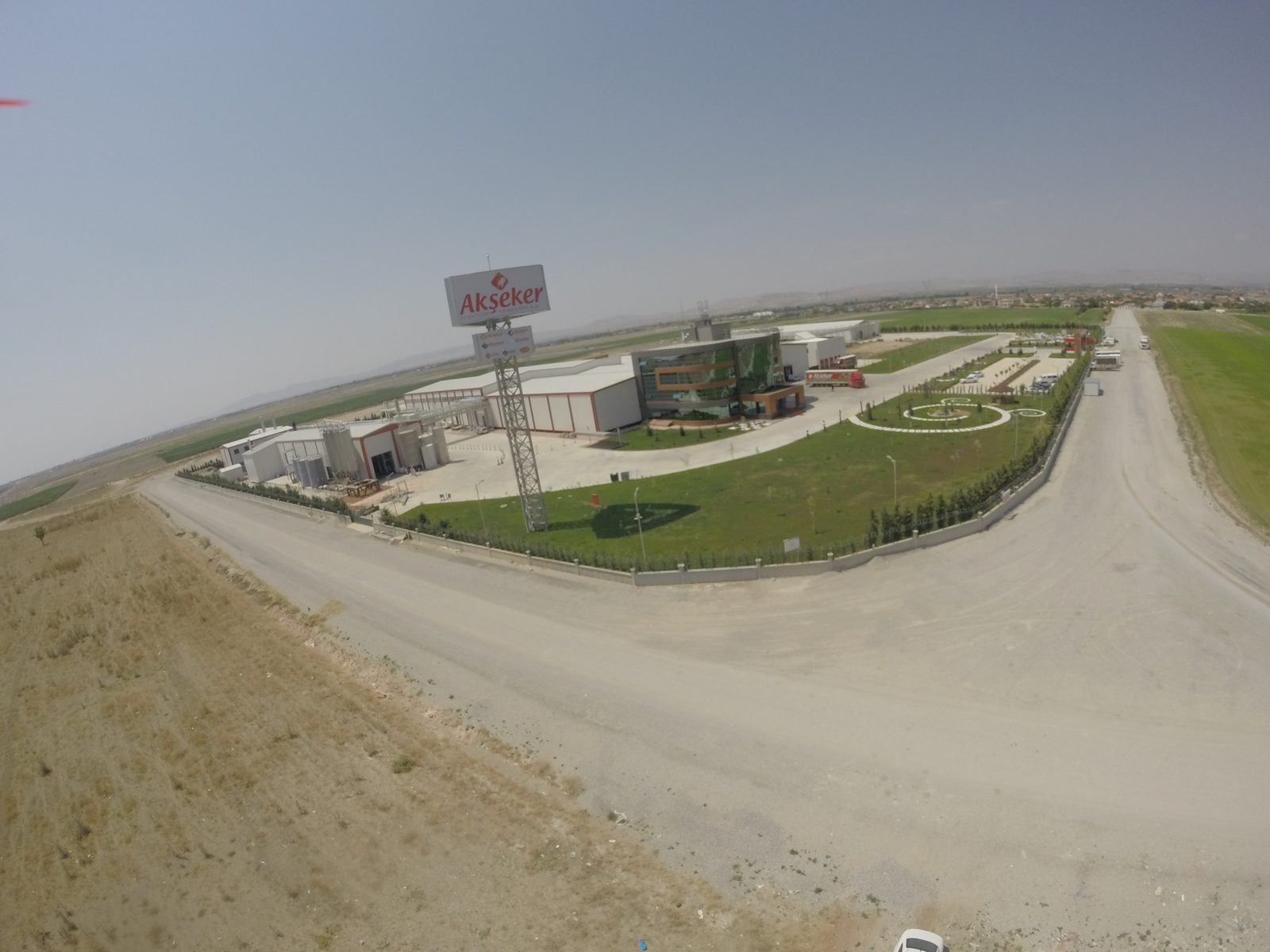 Akşeker Konya et entegre tesisi — GESU mezbaha arıtma referansı (drone)